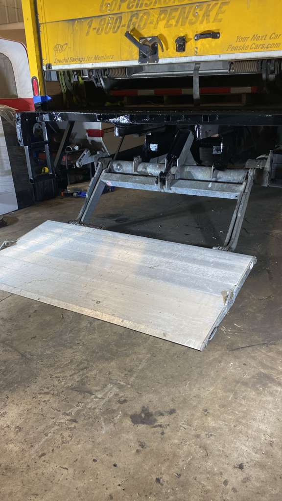 Lift gate repair chicago