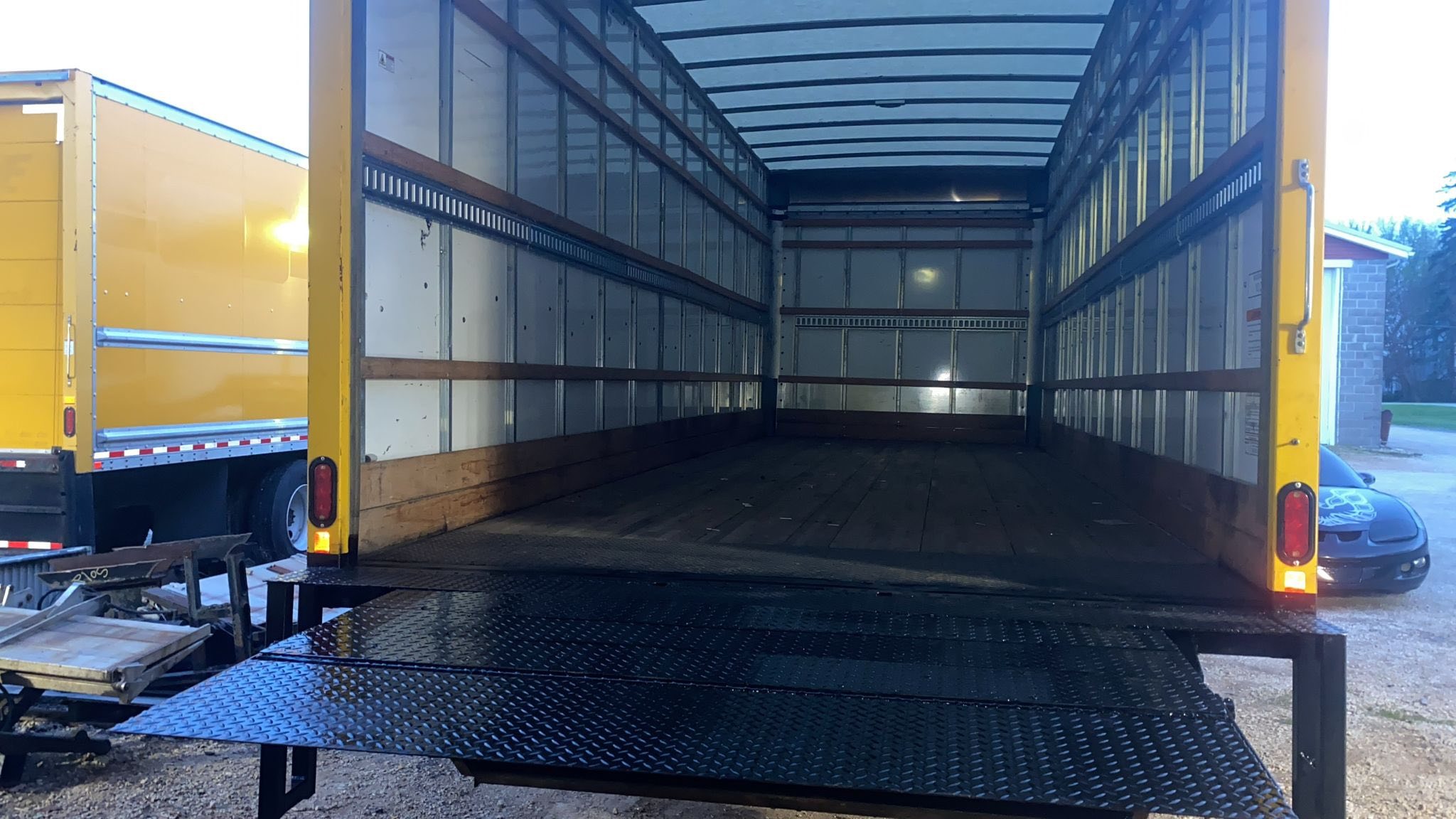 Commercial trailer repair & structural welding 6 - el camiones